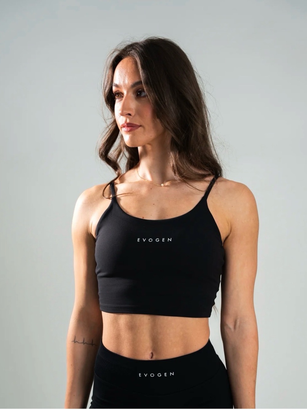 Black Scoop Sports Crop Bra - Women's Active